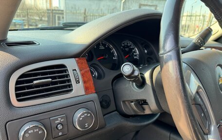 Chevrolet Tahoe III, 2011 год, 2 500 000 рублей, 4 фотография
