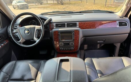 Chevrolet Tahoe III, 2011 год, 2 500 000 рублей, 14 фотография