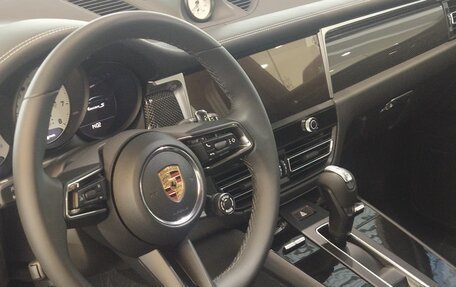 Porsche Macan I рестайлинг, 2024 год, 14 490 000 рублей, 6 фотография