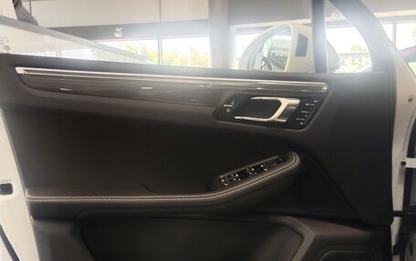 Porsche Macan I рестайлинг, 2024 год, 14 490 000 рублей, 8 фотография
