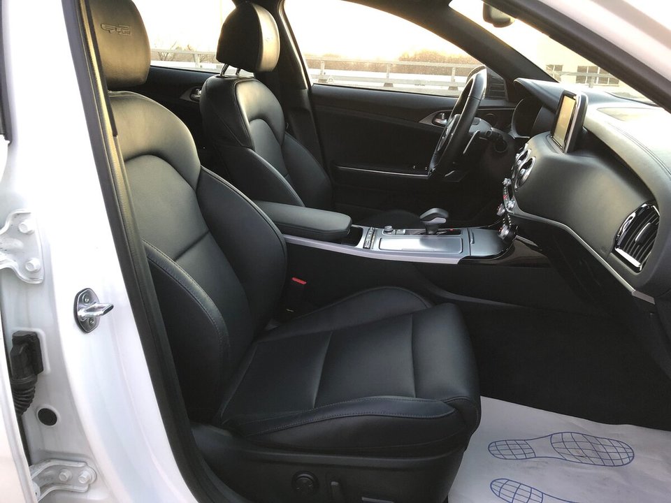 KIA Stinger I, 2018 год, 750 000 рублей, 10 фотография