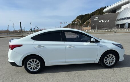 Hyundai Solaris II рестайлинг, 2020 год, 2 000 000 рублей, 9 фотография