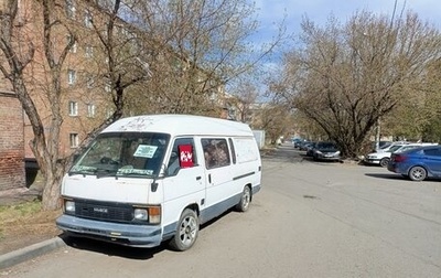 Toyota HiAce H50 H60 H70, 1988 год, 100 000 рублей, 1 фотография