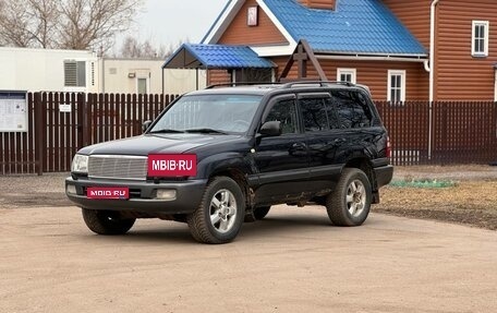 Toyota Land Cruiser 100 рестайлинг 2, 2004 год, 1 580 000 рублей, 1 фотография