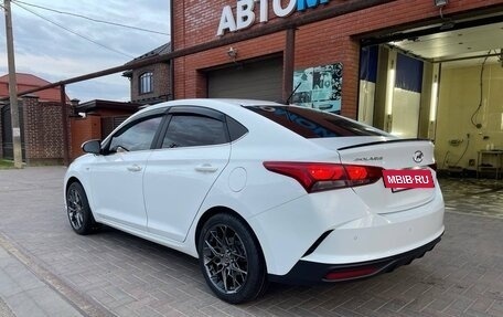 Hyundai Solaris II рестайлинг, 2020 год, 2 000 000 рублей, 28 фотография