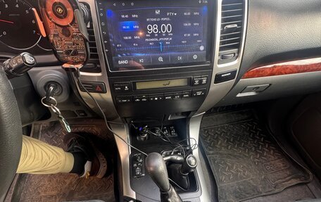 Toyota Land Cruiser Prado 120 рестайлинг, 2007 год, 1 550 000 рублей, 14 фотография