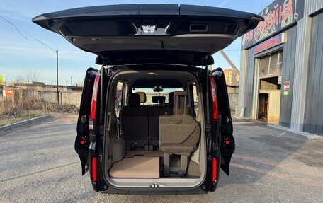 Honda Stepwgn IV, 2018 год, 2 050 000 рублей, 2 фотография