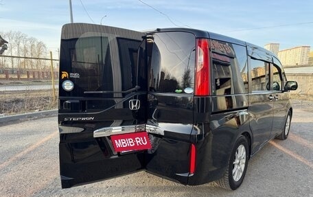 Honda Stepwgn IV, 2018 год, 2 050 000 рублей, 8 фотография