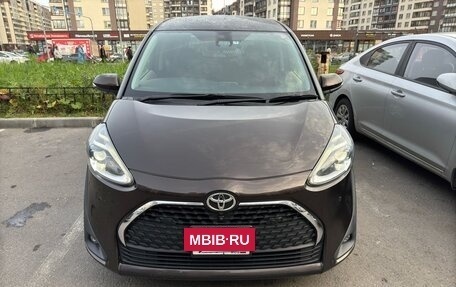 Toyota Sienta II, 2019 год, 1 500 000 рублей, 11 фотография
