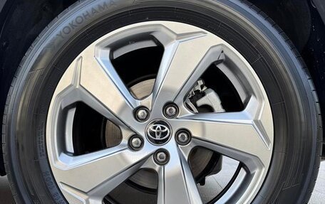 Toyota RAV4, 2022 год, 2 200 000 рублей, 31 фотография