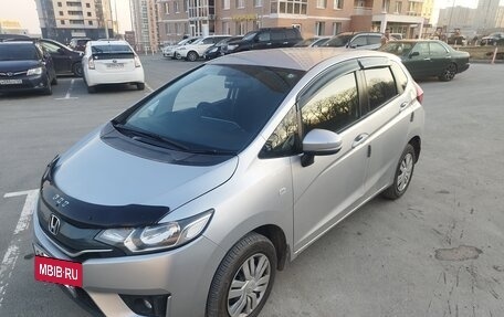 Honda Fit III, 2016 год, 820 000 рублей, 4 фотография