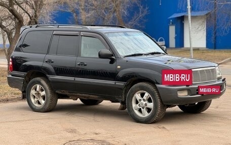 Toyota Land Cruiser 100 рестайлинг 2, 2004 год, 1 580 000 рублей, 3 фотография