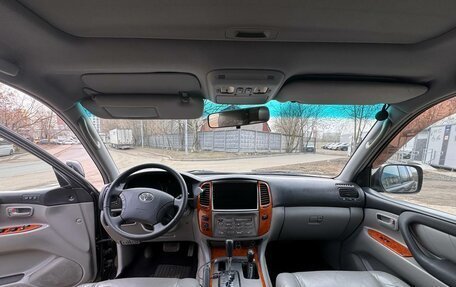 Toyota Land Cruiser 100 рестайлинг 2, 2004 год, 1 580 000 рублей, 9 фотография