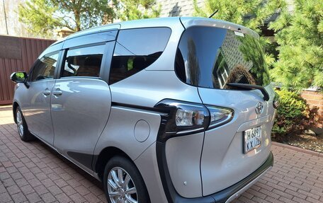 Toyota Sienta II, 2019 год, 2 100 000 рублей, 3 фотография