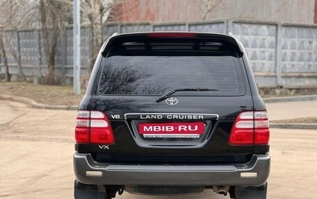 Toyota Land Cruiser 100 рестайлинг 2, 2004 год, 1 580 000 рублей, 4 фотография