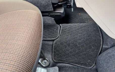Toyota Sienta II, 2019 год, 2 100 000 рублей, 21 фотография