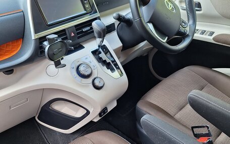 Toyota Sienta II, 2019 год, 2 100 000 рублей, 13 фотография