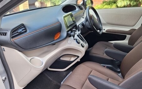 Toyota Sienta II, 2019 год, 2 100 000 рублей, 12 фотография