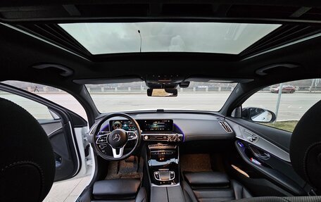Mercedes-Benz EQC, 2020 год, 4 990 000 рублей, 29 фотография
