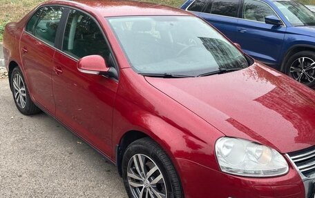 Volkswagen Jetta VI, 2008 год, 950 000 рублей, 2 фотография
