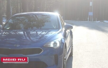 KIA Stinger I, 2019 год, 3 000 000 рублей, 10 фотография