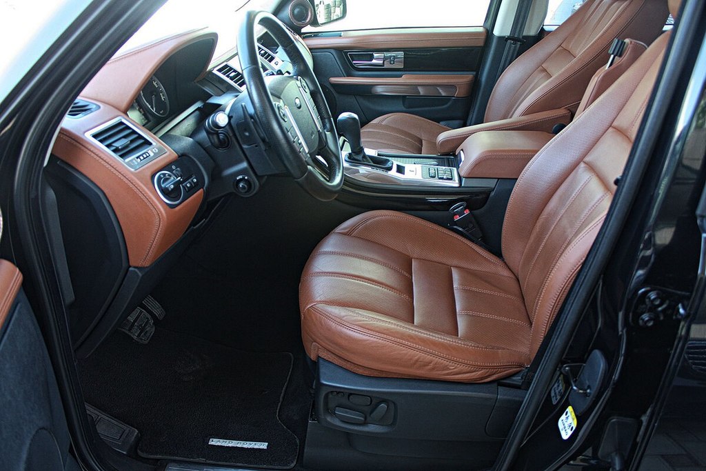 Land Rover Range Rover Sport I рестайлинг, 2012 год, 750 000 рублей, 4 фотография