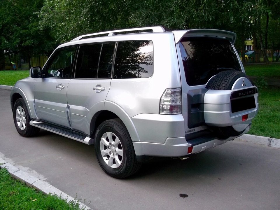 Mitsubishi Pajero IV рестайлинг 1, 2011 год, 420 000 рублей, 10 фотография