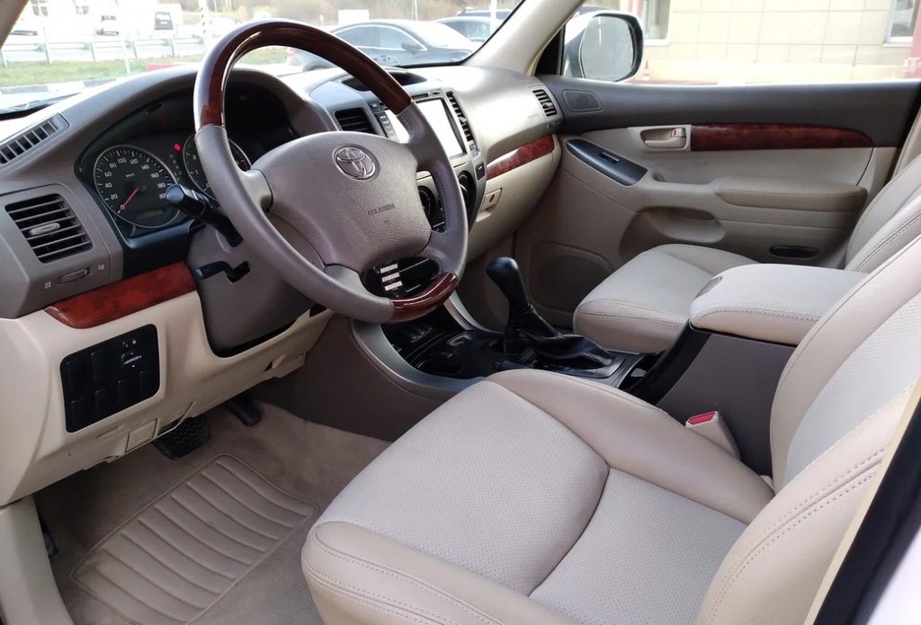 Toyota Land Cruiser Prado 120, 2007 год, 420 000 рублей, 11 фотография