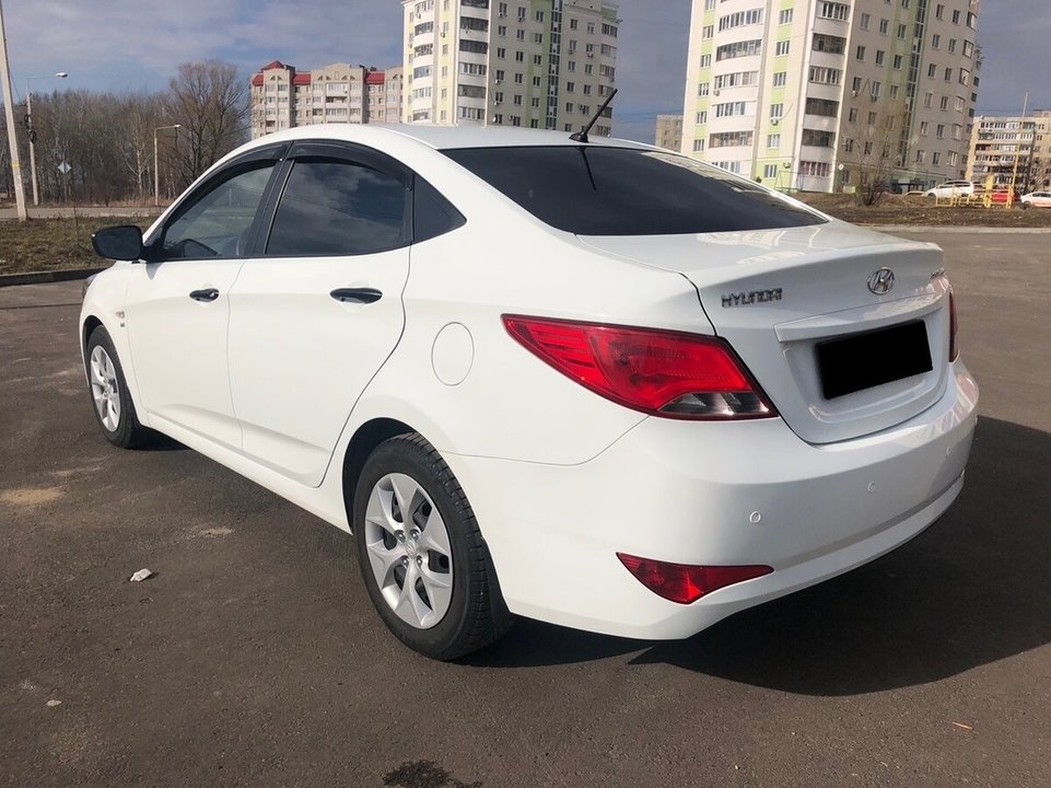 Hyundai Solaris I рестайлинг, 2016 год, 380 000 рублей, 4 фотография