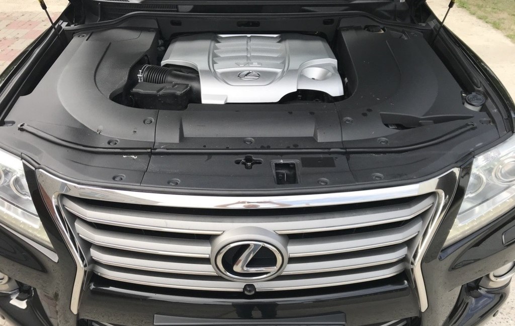 Lexus LX III рестайлинг, 2013 год, 1 600 000 рублей, 6 фотография