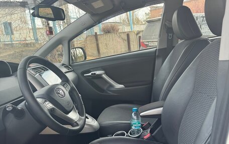 Toyota Verso I, 2012 год, 1 350 000 рублей, 9 фотография