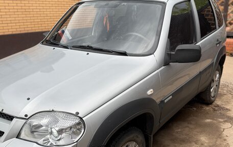 Chevrolet Niva I рестайлинг, 2012 год, 600 000 рублей, 4 фотография