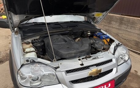 Chevrolet Niva I рестайлинг, 2012 год, 600 000 рублей, 2 фотография