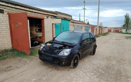 Ford Fiesta, 2007 год, 235 000 рублей, 2 фотография