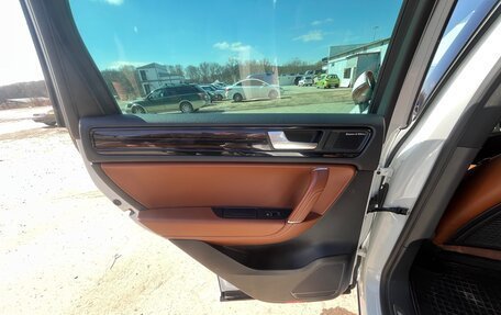 Volkswagen Touareg III, 2013 год, 2 300 000 рублей, 26 фотография