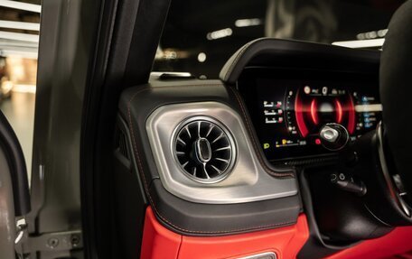Mercedes-Benz G-Класс AMG, 2024 год, 33 990 000 рублей, 15 фотография