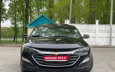 Chevrolet Malibu IX, 2018 год, 1 650 000 рублей, 4 фотография