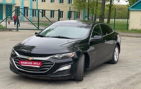 Chevrolet Malibu IX, 2018 год, 1 650 000 рублей, 2 фотография