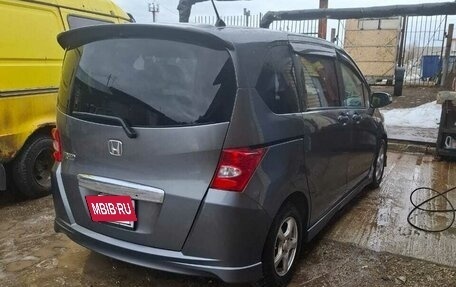 Honda Freed I, 2010 год, 1 100 000 рублей, 2 фотография