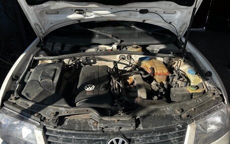 Volkswagen Passat B5+ рестайлинг, 1996 год, 350 000 рублей, 4 фотография