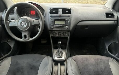 Volkswagen Polo VI (EU Market), 2012 год, 800 000 рублей, 7 фотография