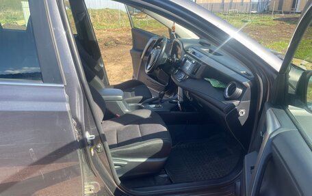 Toyota RAV4, 2014 год, 1 650 000 рублей, 13 фотография