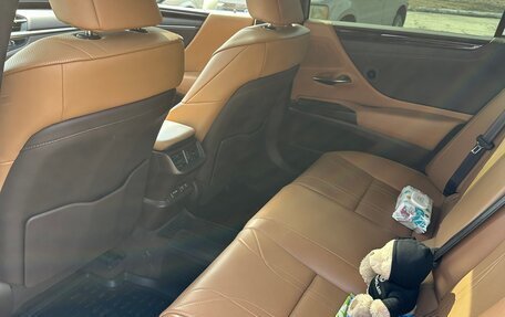 Lexus ES VII, 2018 год, 4 800 000 рублей, 19 фотография