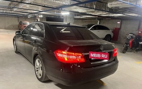 Mercedes-Benz E-Класс, 2009 год, 990 000 рублей, 4 фотография