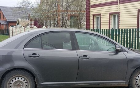 Toyota Avensis III рестайлинг, 2007 год, 632 310 рублей, 1 фотография