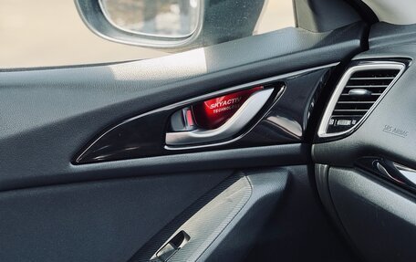 Mazda Axela, 2015 год, 1 230 000 рублей, 20 фотография