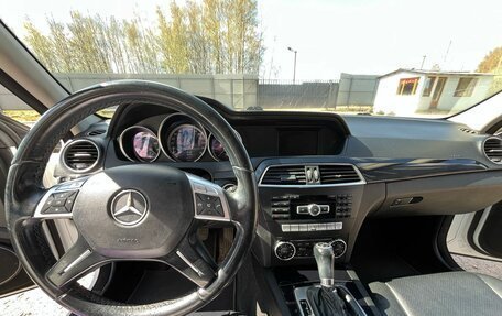 Mercedes-Benz C-Класс, 2012 год, 1 100 000 рублей, 8 фотография