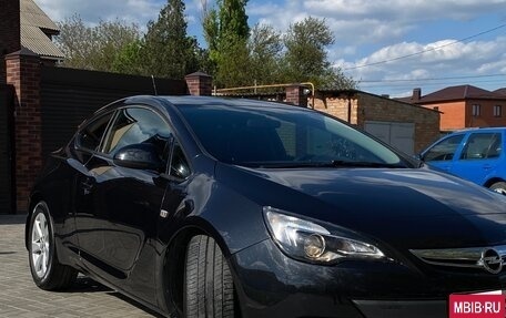 Opel Astra J, 2013 год, 980 000 рублей, 1 фотография