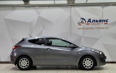 Hyundai i30 II рестайлинг, 2013 год, 800 000 рублей, 2 фотография