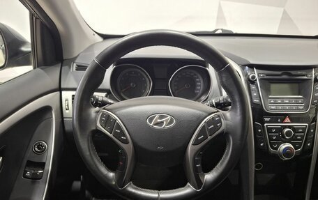 Hyundai i30 II рестайлинг, 2013 год, 800 000 рублей, 10 фотография